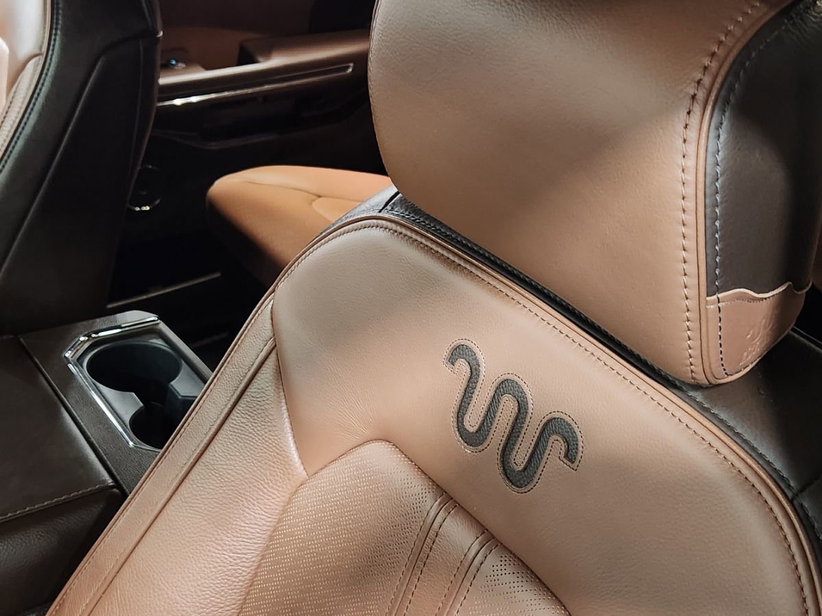 Used 2024 Ford Expedition King Ranch AWD/4WD image 30