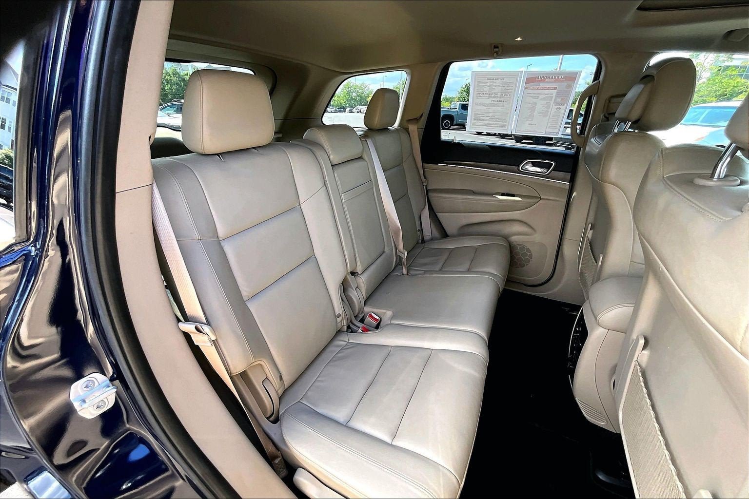Used 2017 Jeep Grand Cherokee Limited AWD/4WD image 26