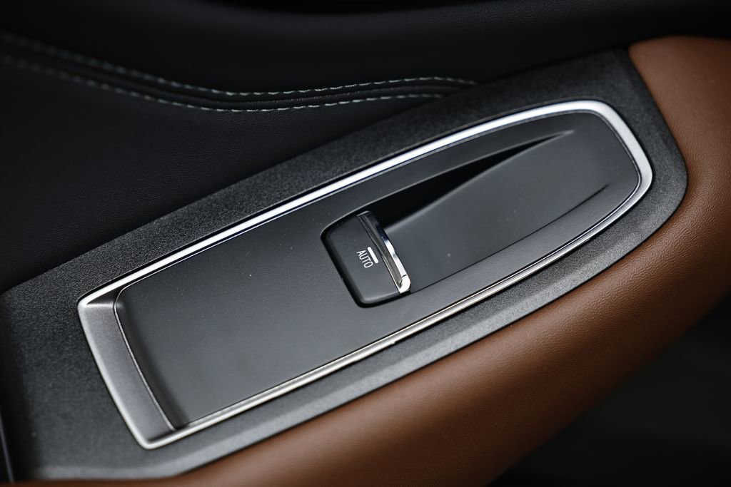 Used 2025 Subaru Outback Touring XT image 25