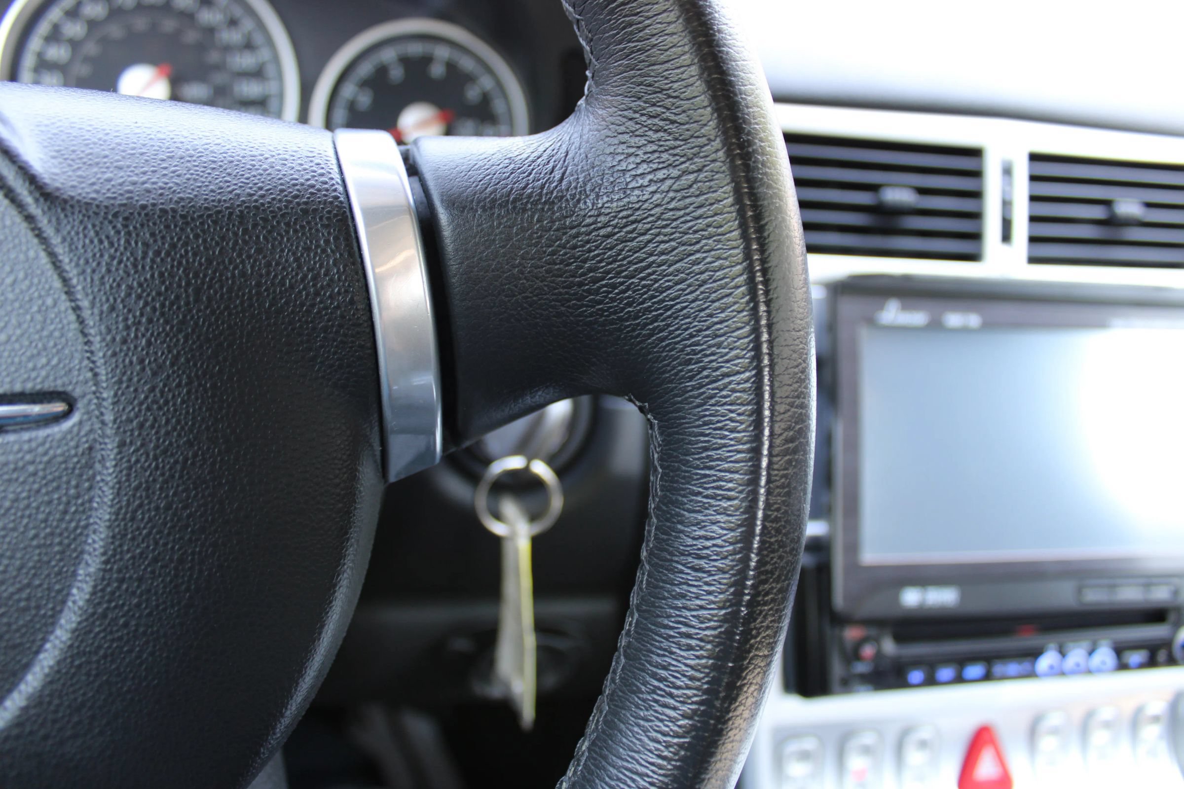 Used 2006 Chrysler Crossfire Limited RWD image 10