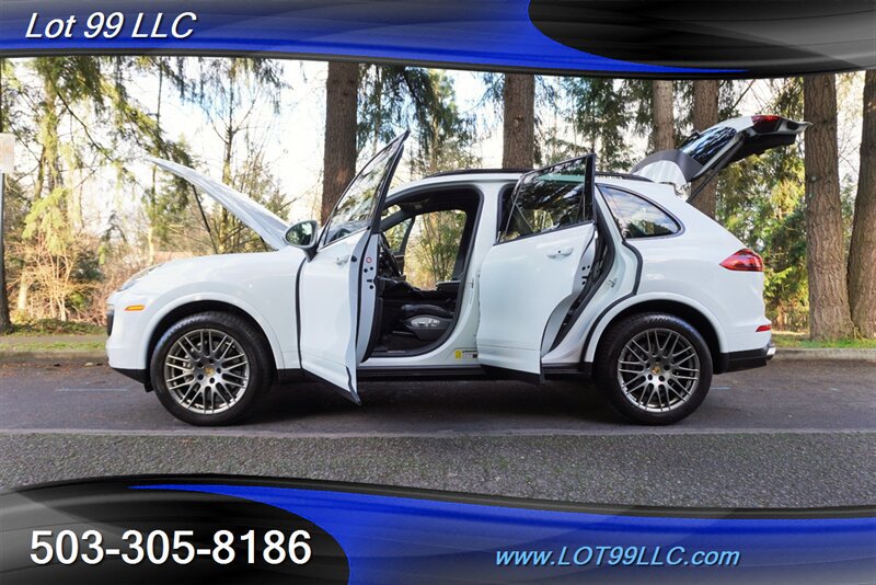 Used 2017 Porsche Cayenne Platinum Edition AWD/4WD image 28