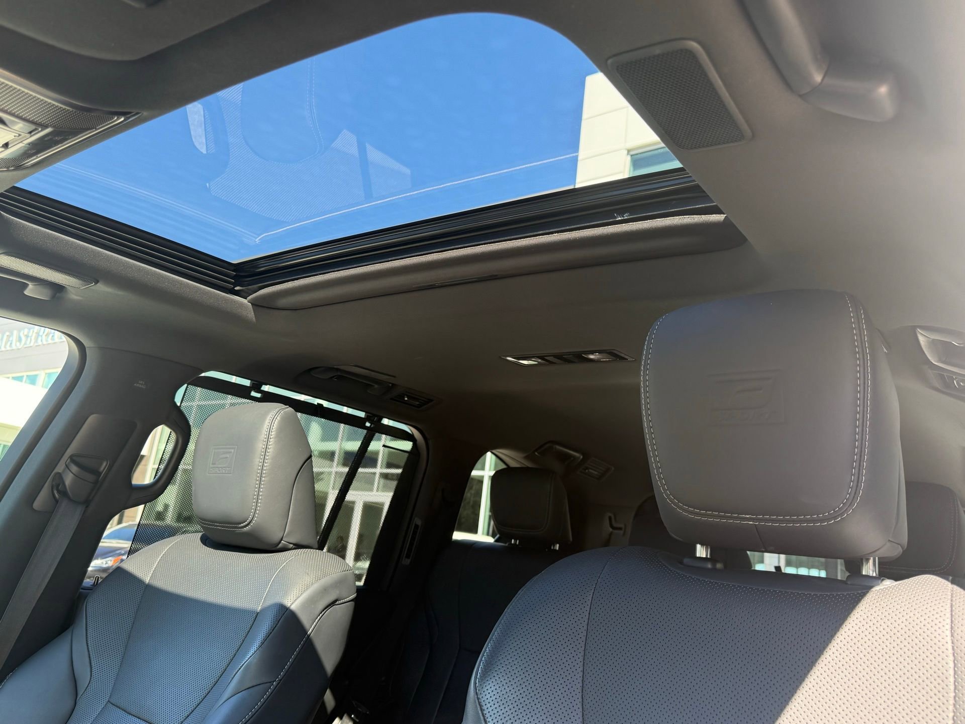 Used 2024 Lexus LX 600 F Sport image 30