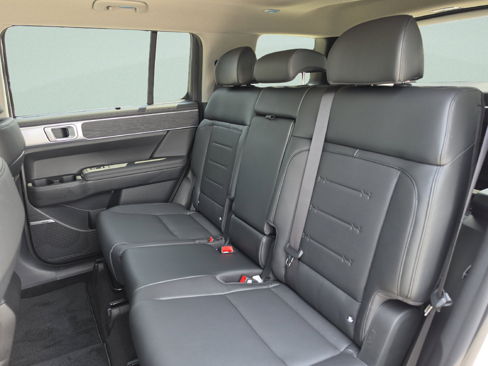 New 2026 Hyundai Santa Fe Limited FWD image 20