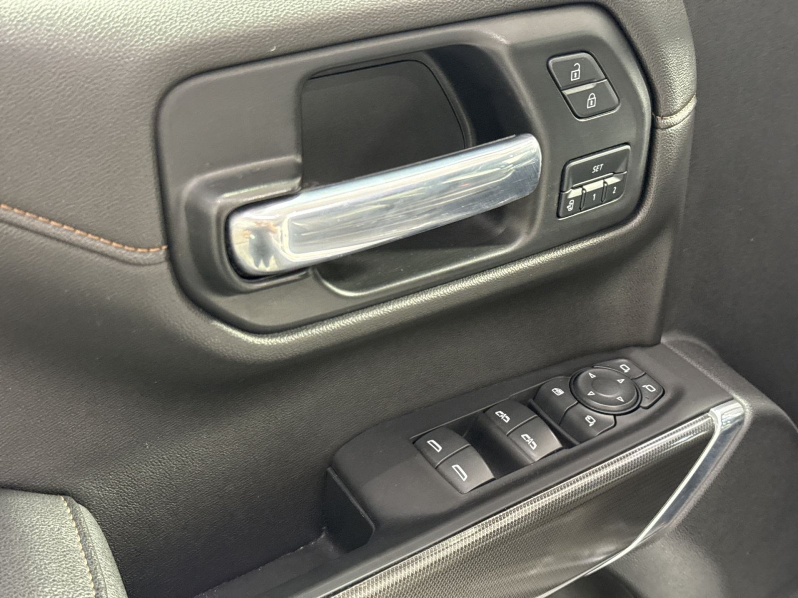 Used 2021 GMC Sierra 1500 AT4 AWD/4WD image 16