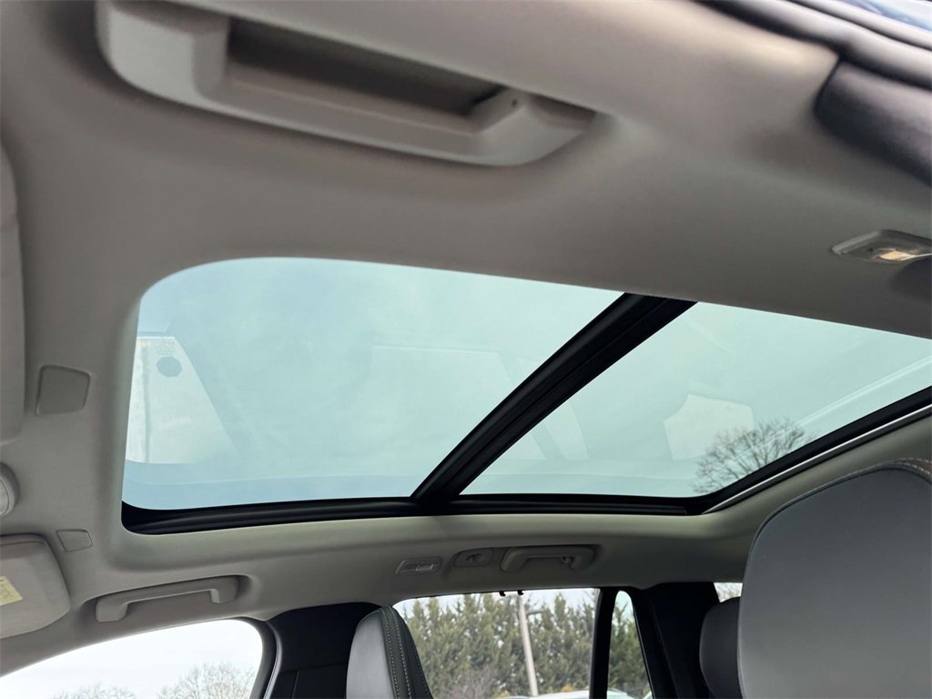 Used 2024 Volvo XC90 B6 Ultimate image 17