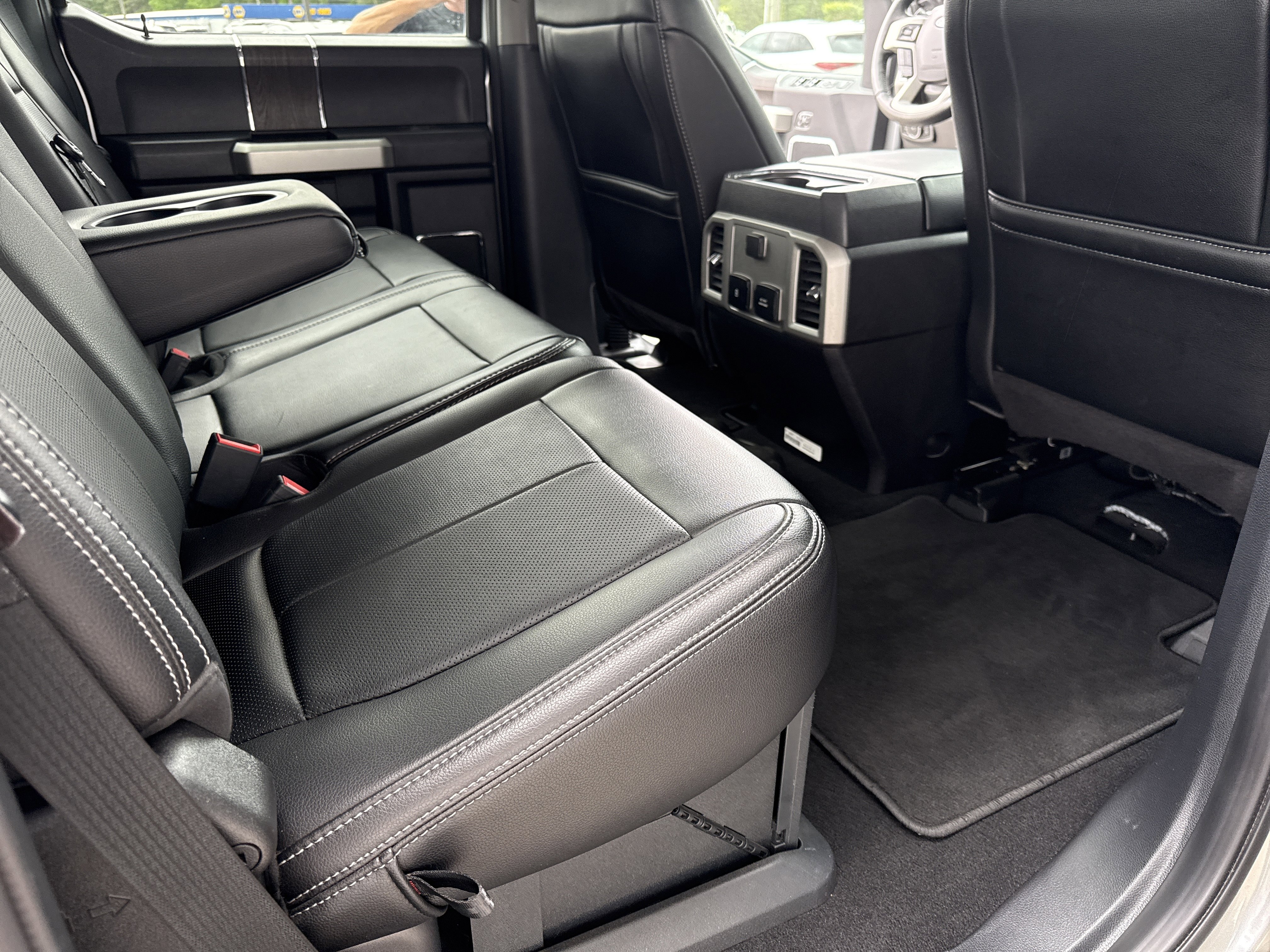 Used 2020 Ford F250 Lariat w/ Lariat Ultimate Package AWD/4WD image 13