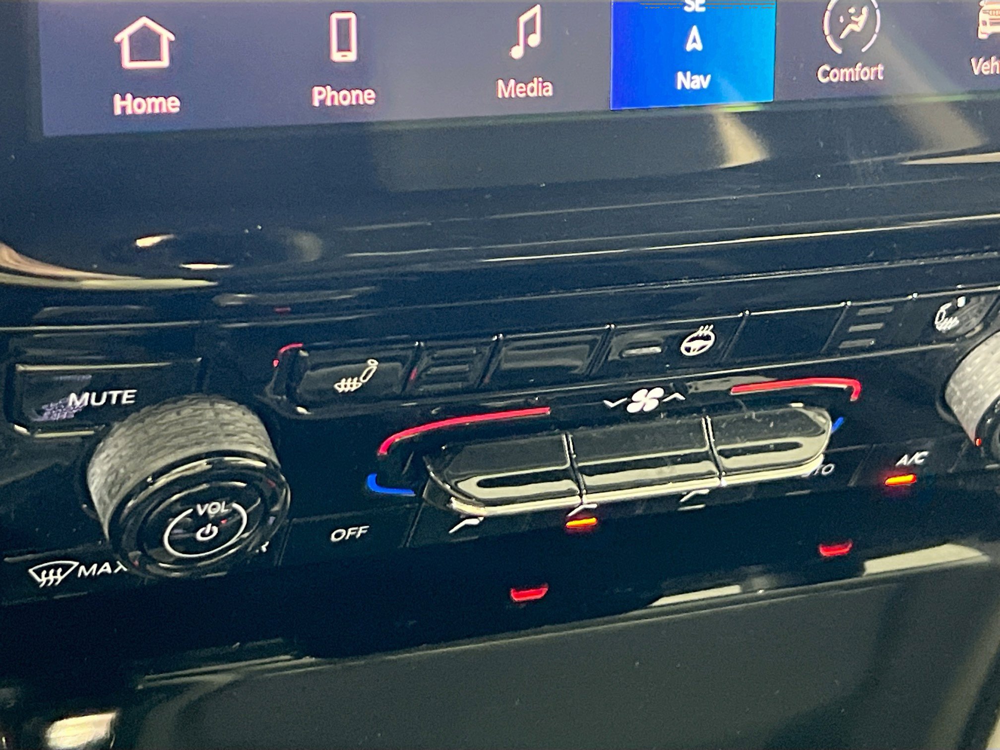 Used 2022 Jeep Grand Cherokee Limited image 19