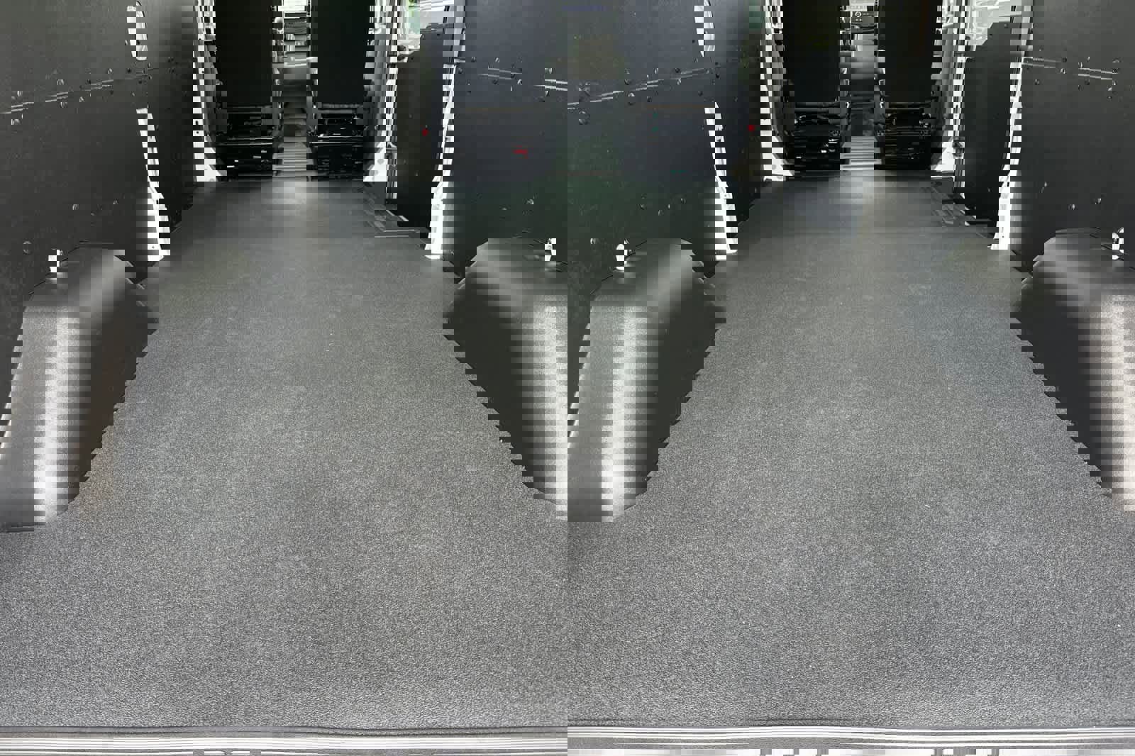 New 2026 Ford Transit 250 148 Medium Roof w/ Load Area Protection Package image 15