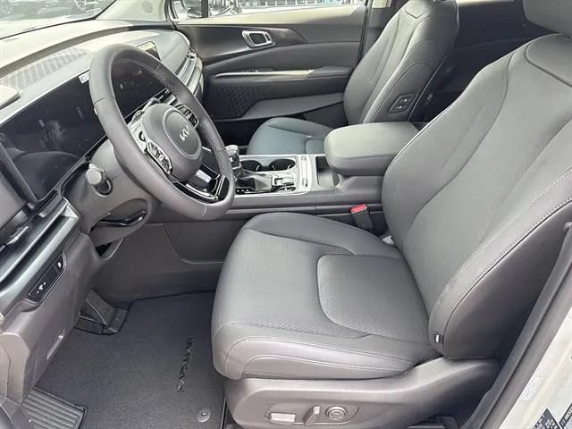 New 2026 Kia Carnival SX Prestige FWD image 8