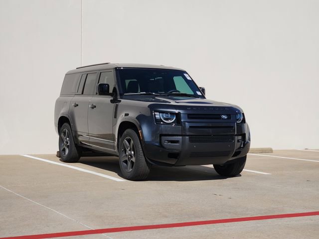 Used 2026 Land Rover Defender 130 X-Dynamic SE image 3