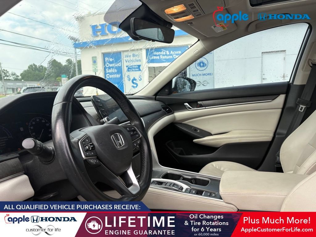 Used 2018 Honda Accord Touring image 7