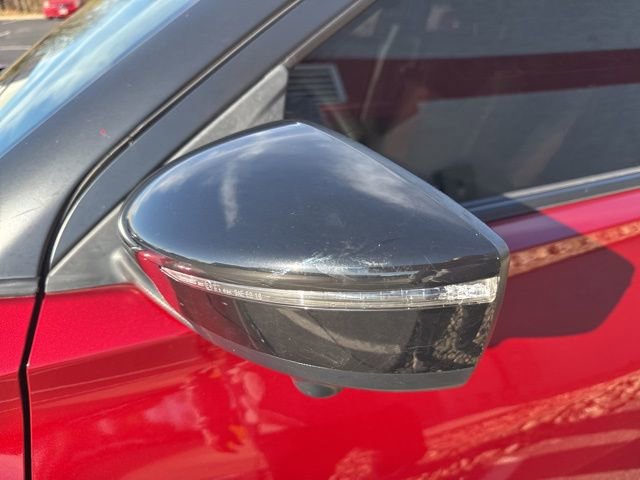 Used 2023 Nissan Kicks SR image 10