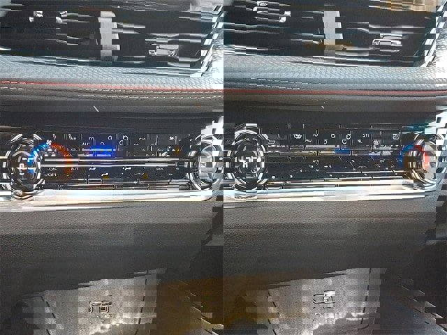 New 2026 Chevrolet Equinox RS w/ Convenience Package III image 10