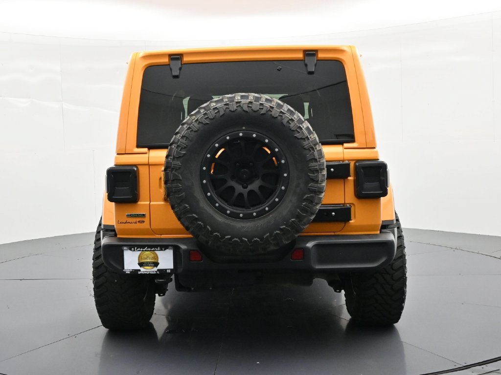 Used 2021 Jeep Wrangler Unlimited Sahara AWD/4WD image 7