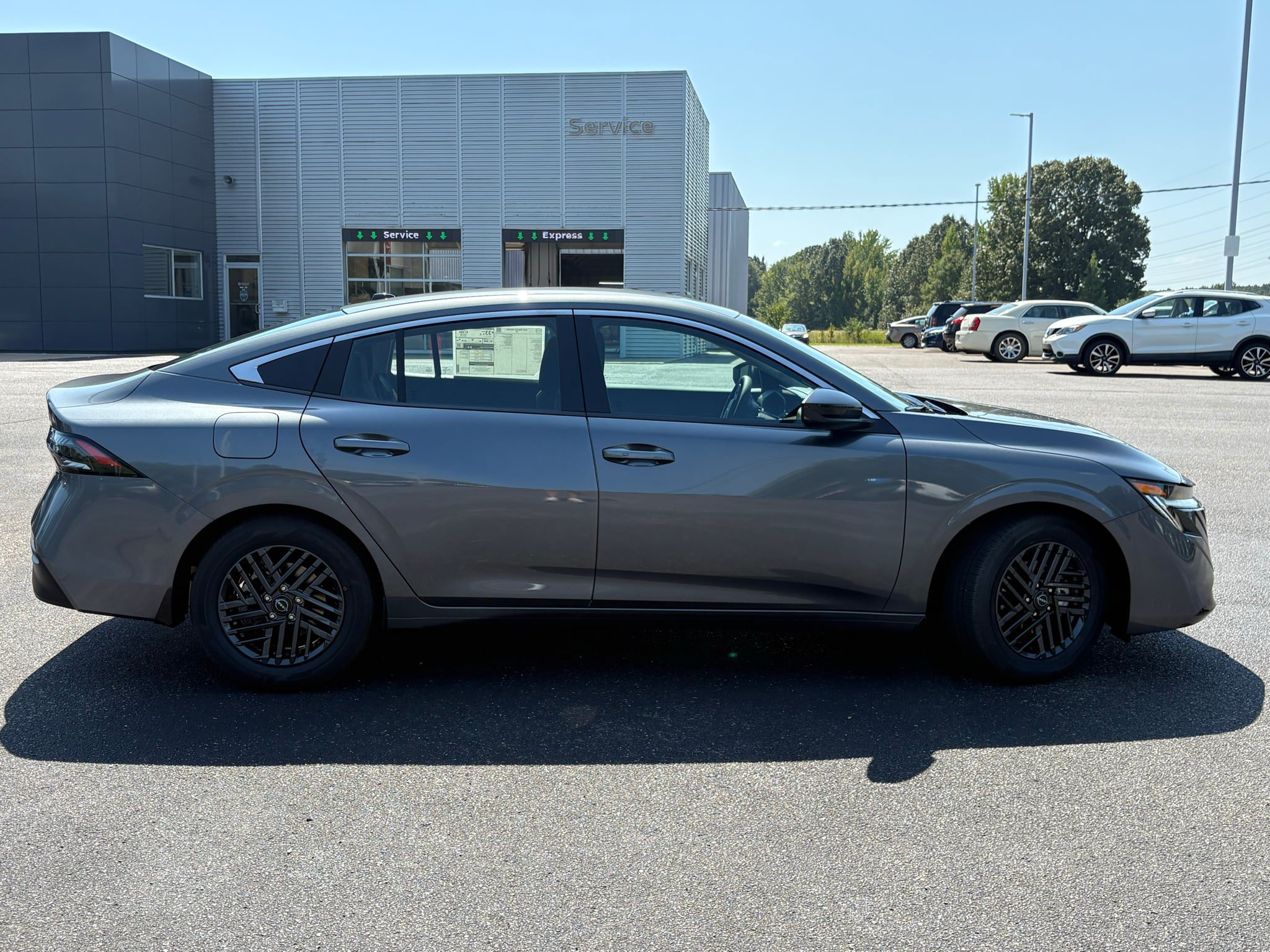 New 2027 Nissan Sentra SV w/ SV Convenience Package FWD image 6