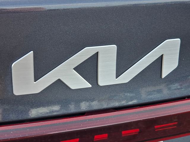 Used 2023 Kia Forte LXS FWD image 14