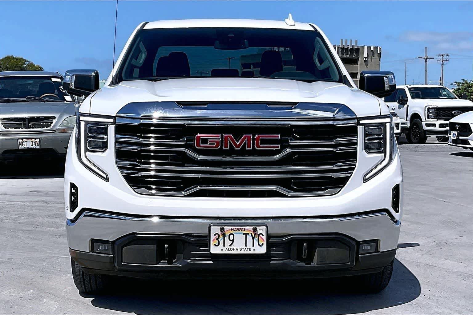 Used 2024 GMC Sierra 1500 SLT AWD/4WD image 6
