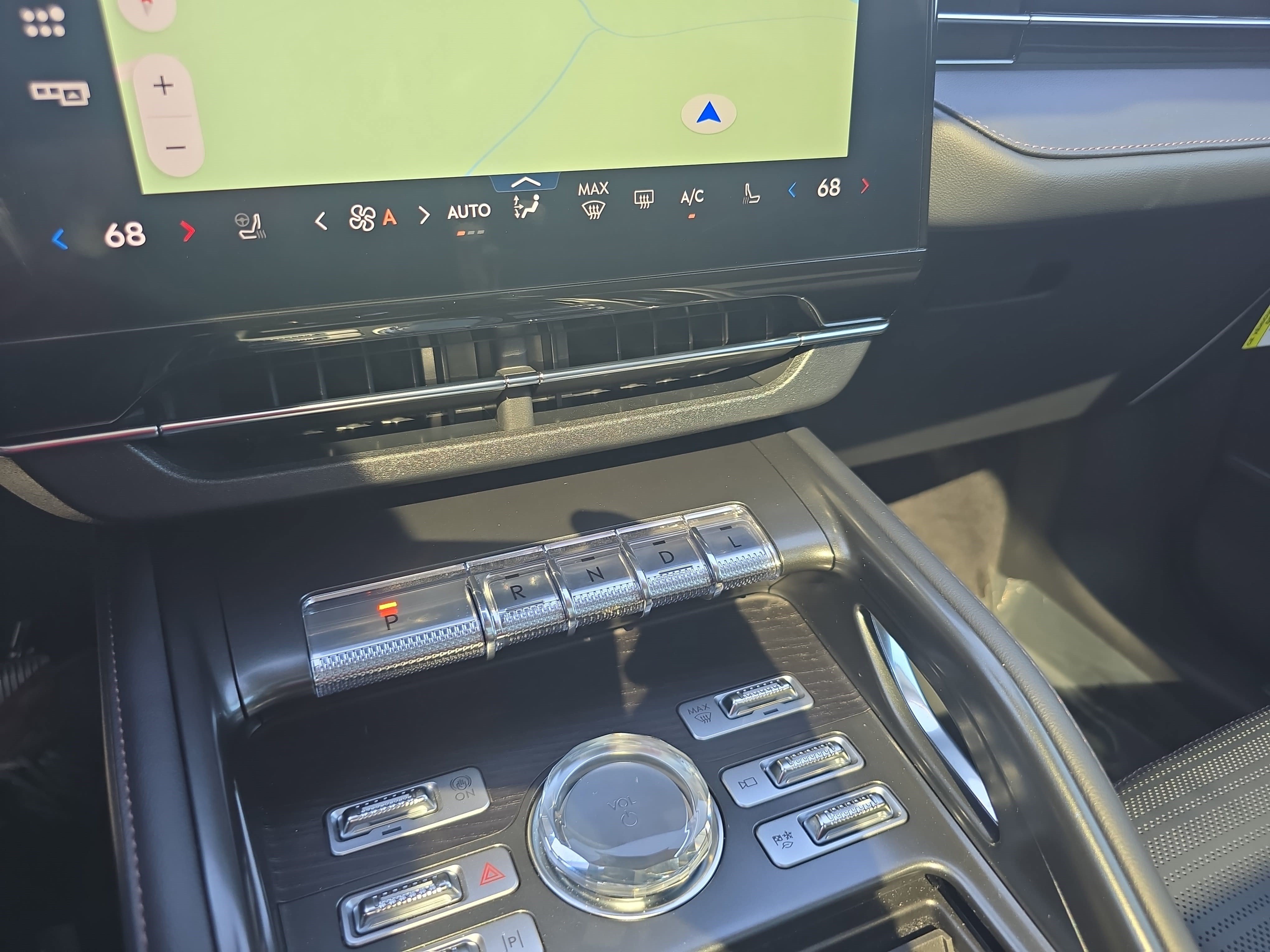New 2026 Lincoln Nautilus Reserve w/ Jet Appearance Package AWD/4WD image 24