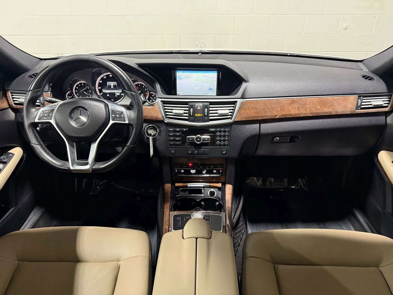 Used 2013 Mercedes-Benz E 350 4MATIC Sedan image 20