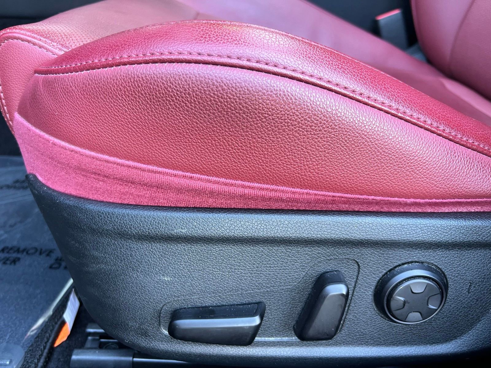 Used 2023 Kia Stinger GT-Line w/ Sun & Sound Package image 29