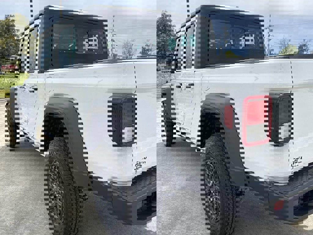 New 2026 Jeep Gladiator Sport image 10