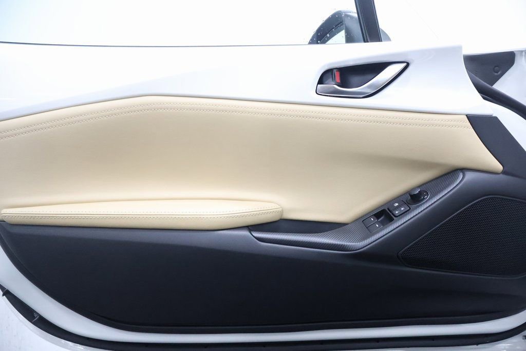 Used 2024 MAZDA MX-5 Miata Grand Touring image 12