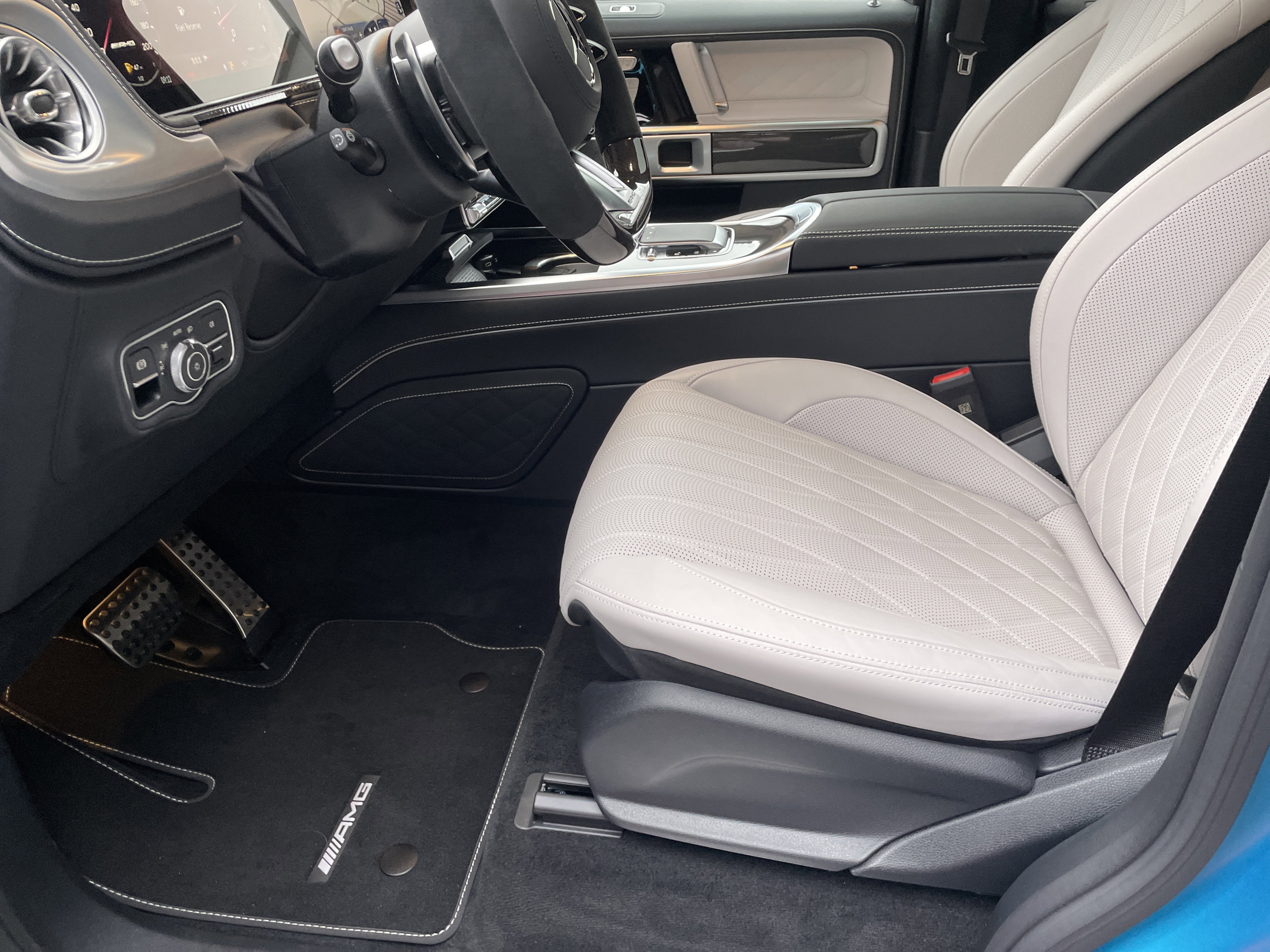 New 2026 Mercedes-Benz G 63 AMG AMG G 63 SUV image 18