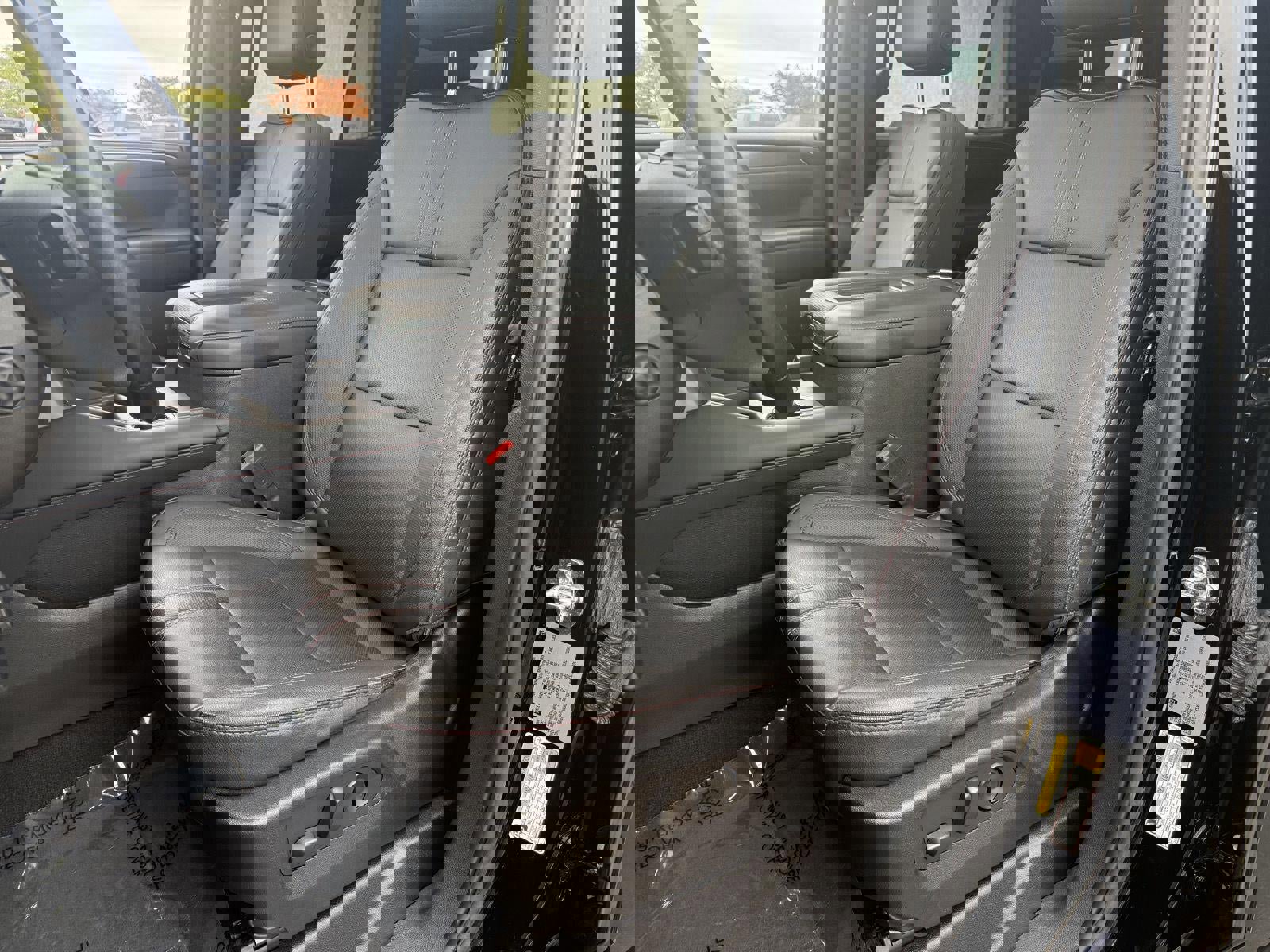 Used 2022 Chevrolet Tahoe RST w/ Luxury Package image 16