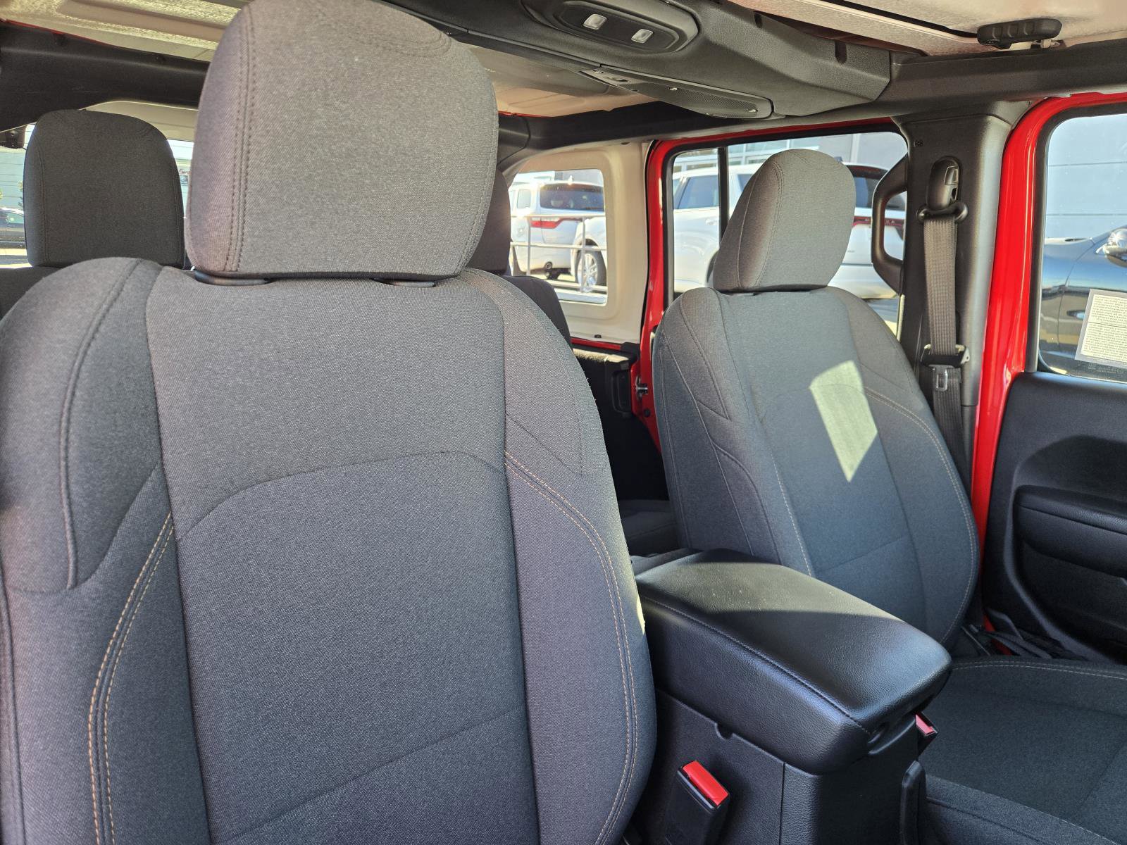 Used 2024 Jeep Wrangler Unlimited Sport image 32