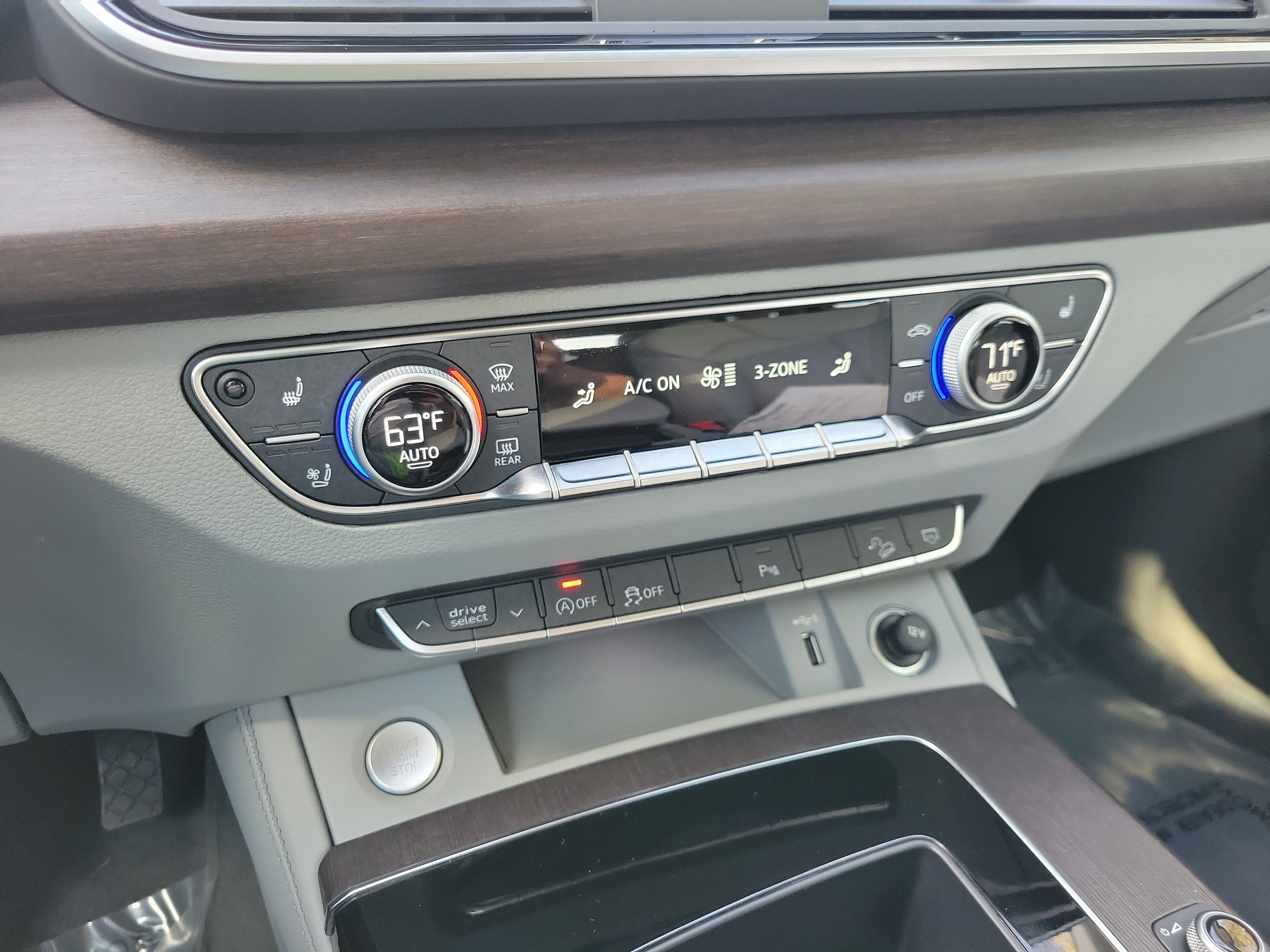 Certified 2025 Audi Q5 2.0T Premium Plus AWD/4WD image 25