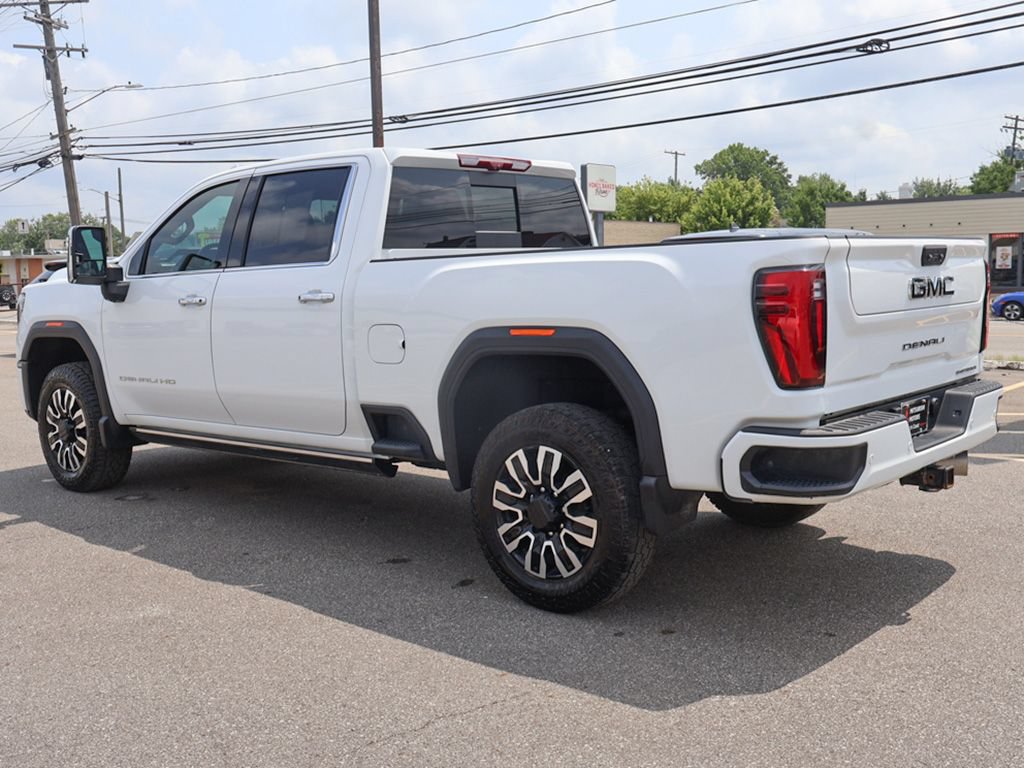 Used 2024 GMC Sierra 2500 Denali Ultimate w/ LPO, GMC Protection Package AWD/4WD image 17