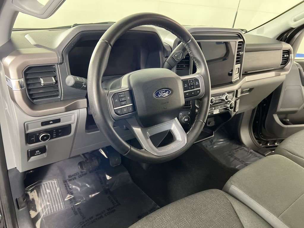 Used 2025 Ford F150 XLT w/ Equipment Group 301A Standard image 11