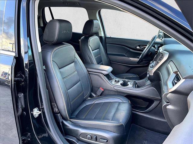 Certified 2023 GMC Acadia Denali w/ Black Diamond Edition image 9