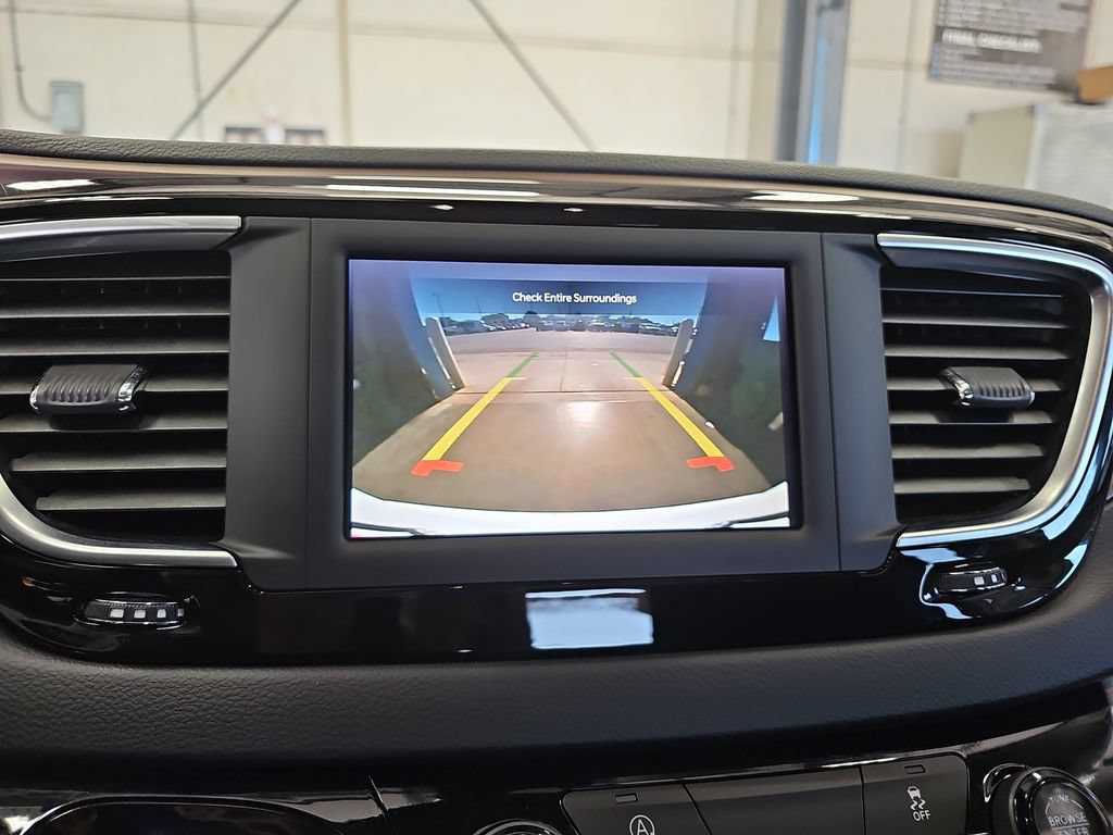 Used 2023 Chrysler Voyager LX FWD image 19