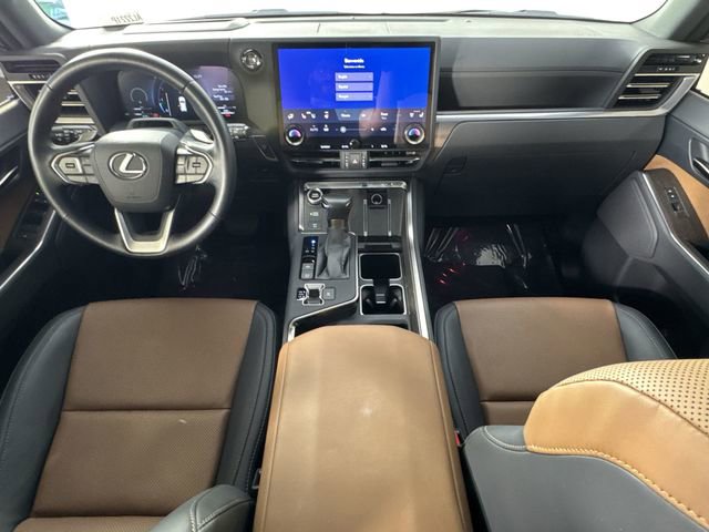 Used 2025 Lexus GX 550 w/ Cold Area Package image 26