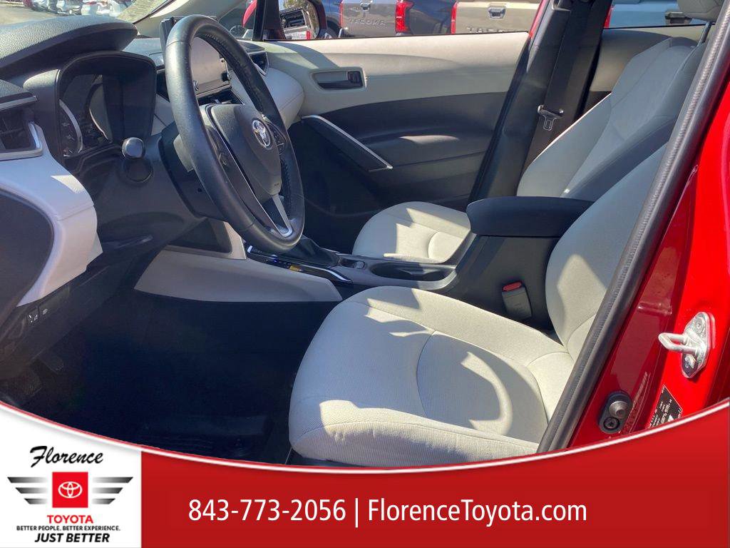Used 2022 Toyota Corolla Cross LE image 6