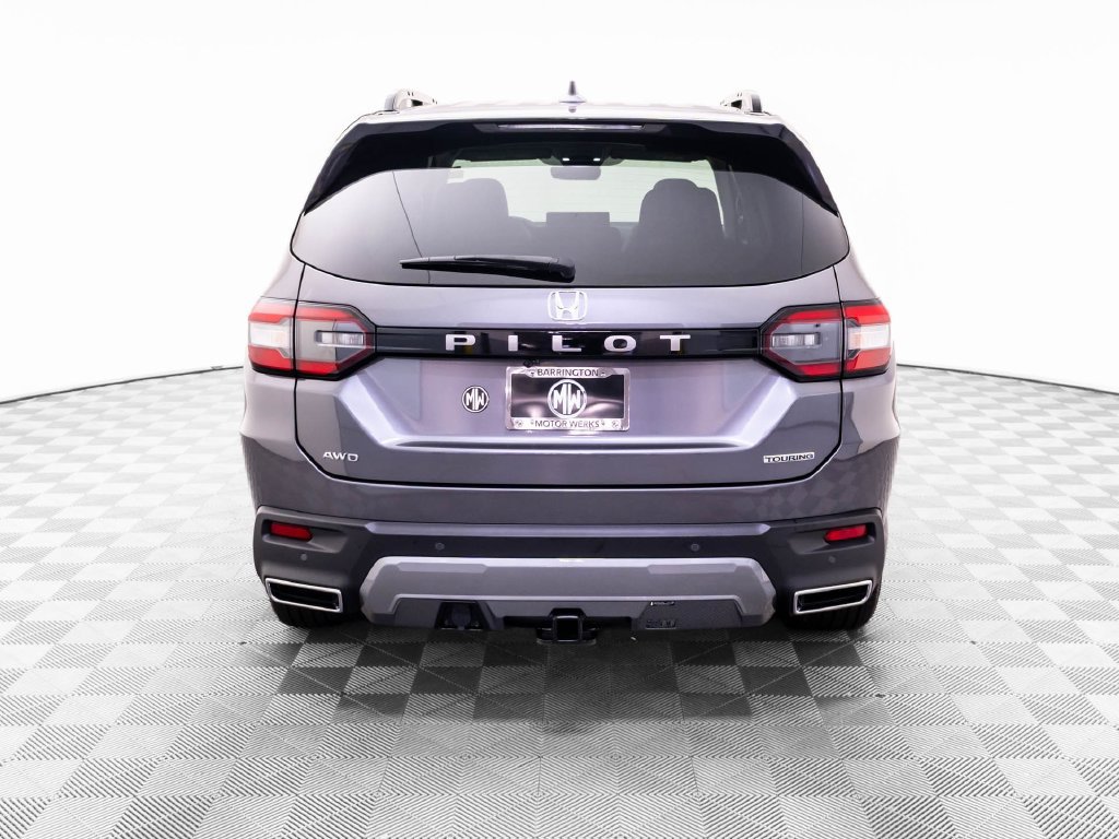 New 2026 Honda Pilot Touring image 4