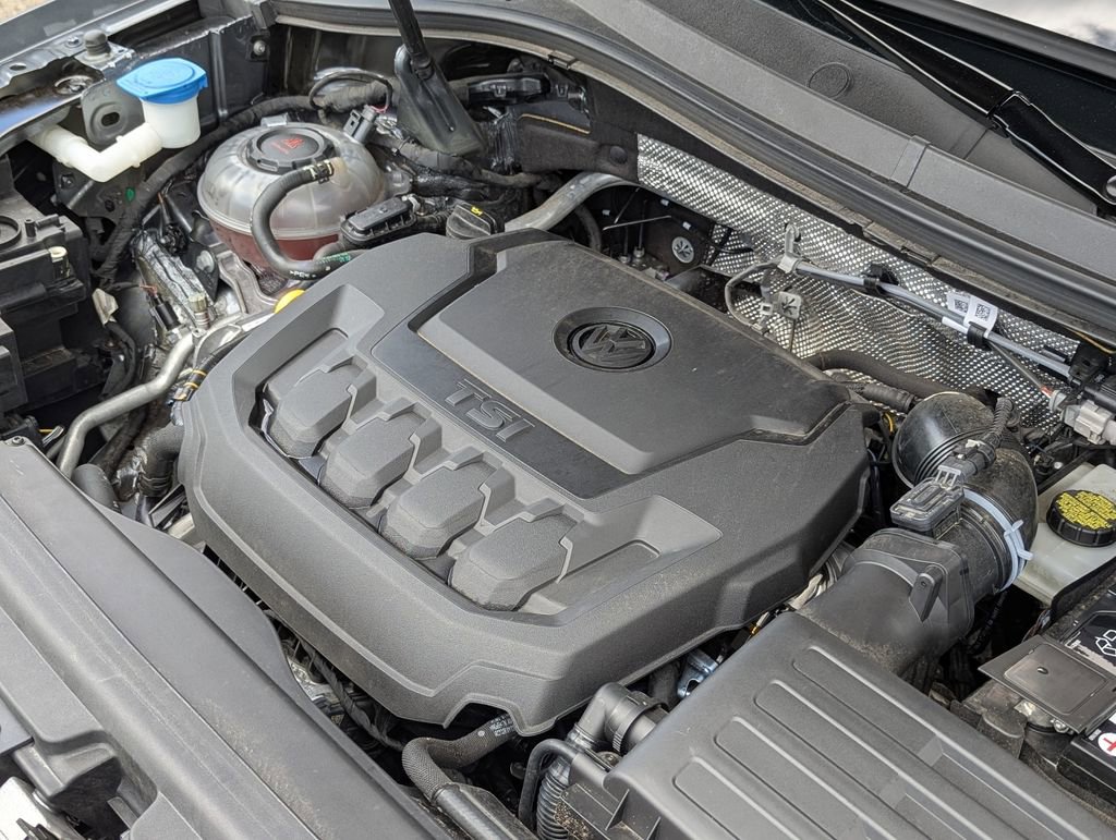 Certified 2024 Volkswagen Tiguan SE w/ Panoramic Sunroof Package image 36