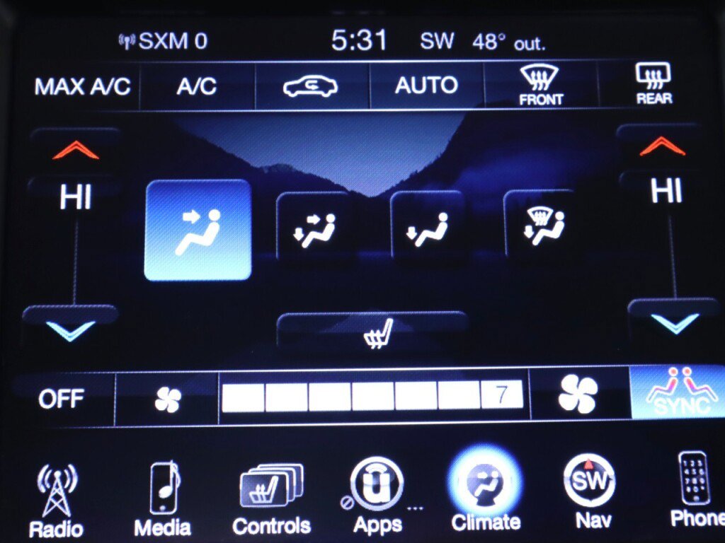 Used 2015 Chrysler 300 Limited RWD image 16
