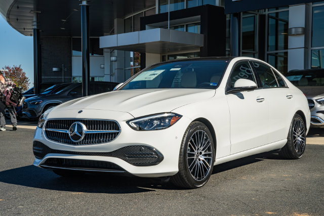 New 2027 Mercedes-Benz C 300 4MATIC Sedan image 3