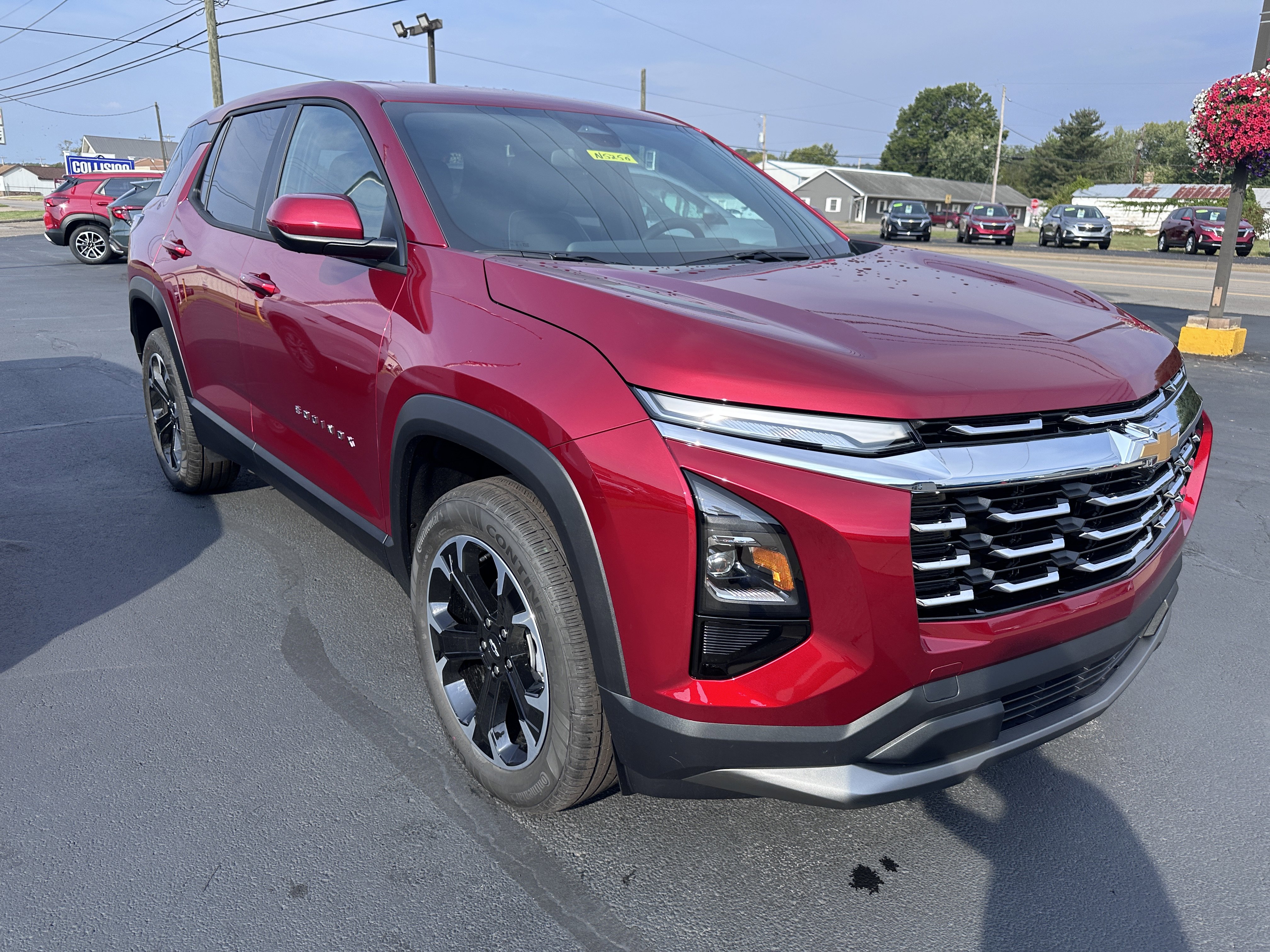 New 2026 Chevrolet Equinox LT w/ Convenience Package II image 2