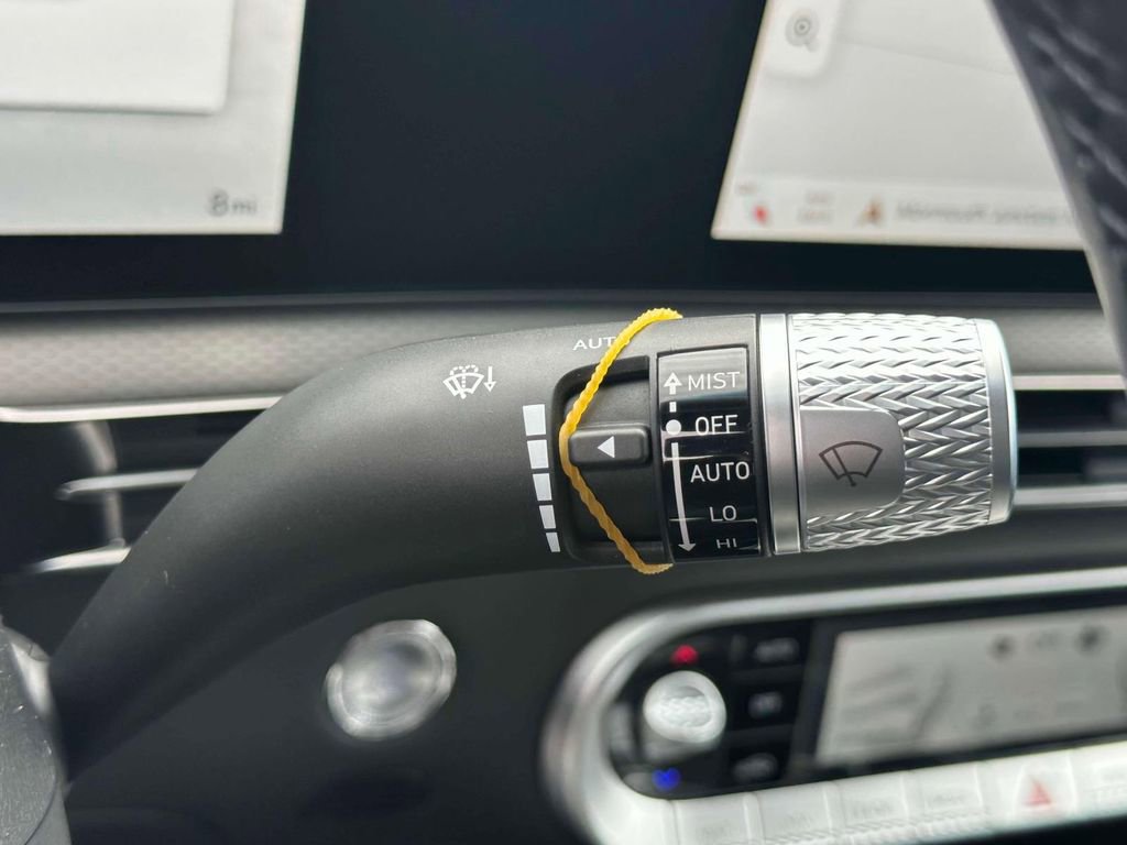 New 2024 Genesis GV60 Performance image 25