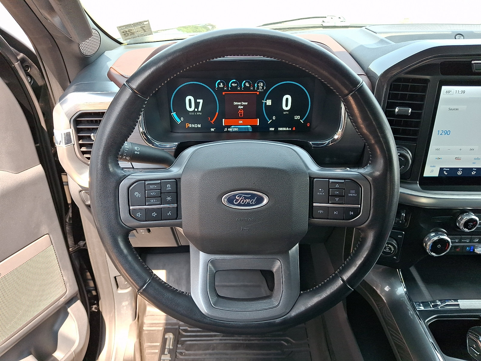 Certified 2023 Ford F150 Lariat w/ Equipment Group 502A High AWD/4WD image 19
