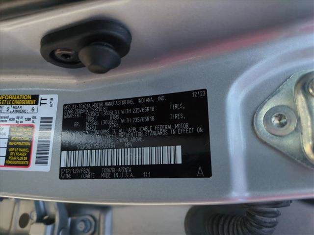 Used 2024 Toyota Highlander LE FWD image 24