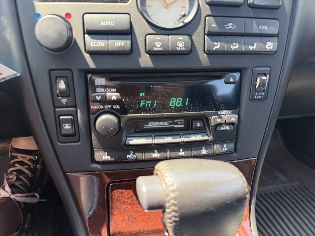 Used 2000 INFINITI Q45 RWD image 25