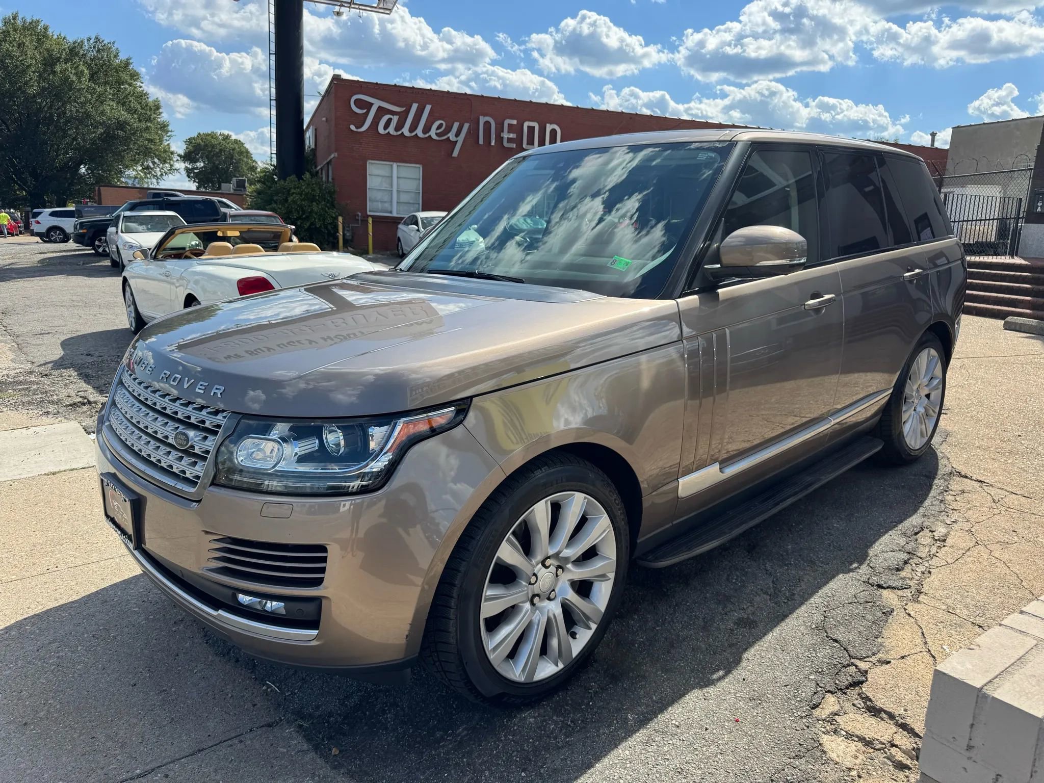 Used 2017 Land Rover Range Rover Supercharged image 8
