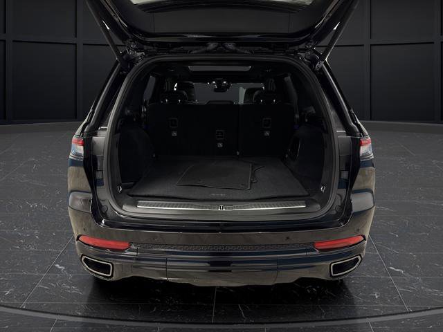 Used 2025 Jeep Grand Cherokee Summit w/ Obsidian Package image 15