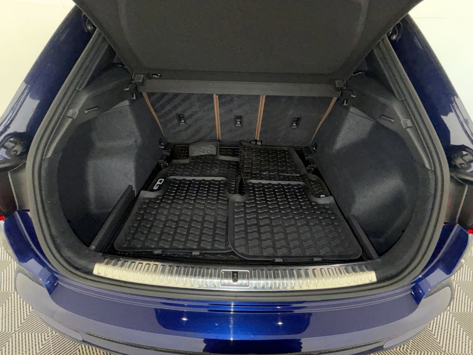 Used 2022 Audi Q3 2.0T Premium w/ Convenience Package image 25