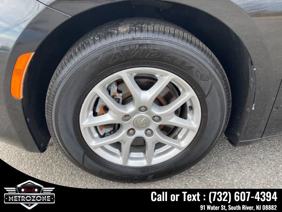 Used 2017 Chrysler Pacifica Touring image 29