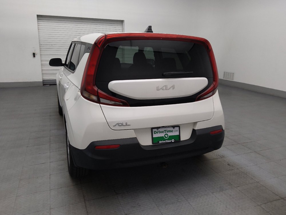 Used 2022 Kia Soul LX w/ Technology Package FWD image 6